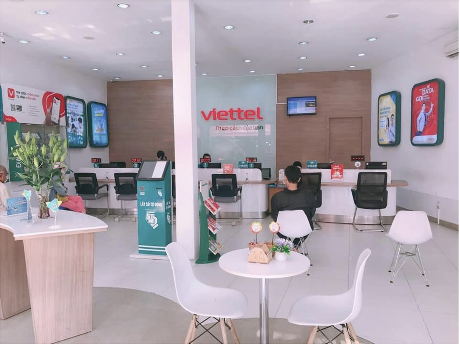 cửa hàng Viettel TX Tân Uyên